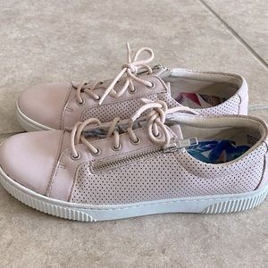 Born slip on sneakers size 8.5 - light pink